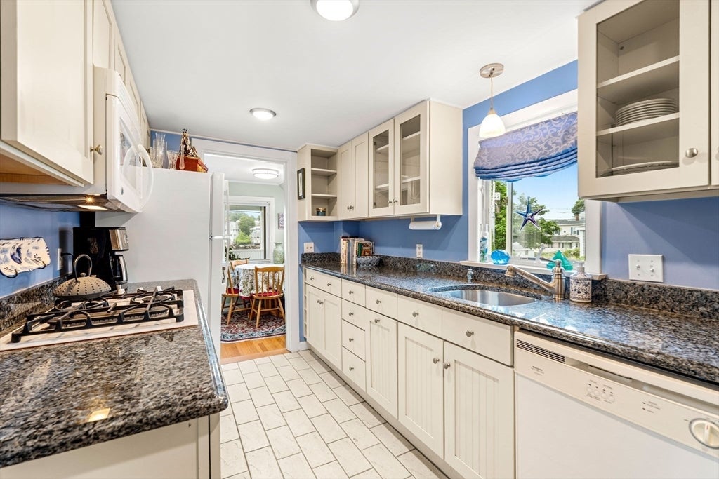 13 Riverside Rd, Gloucester, MA, 13 Riverside Rd, Gloucester, MA Photo #9