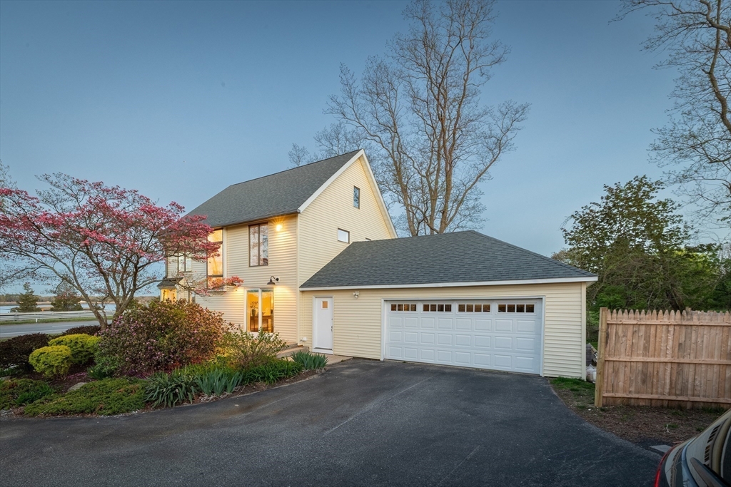 1705 Wampanoag Trl