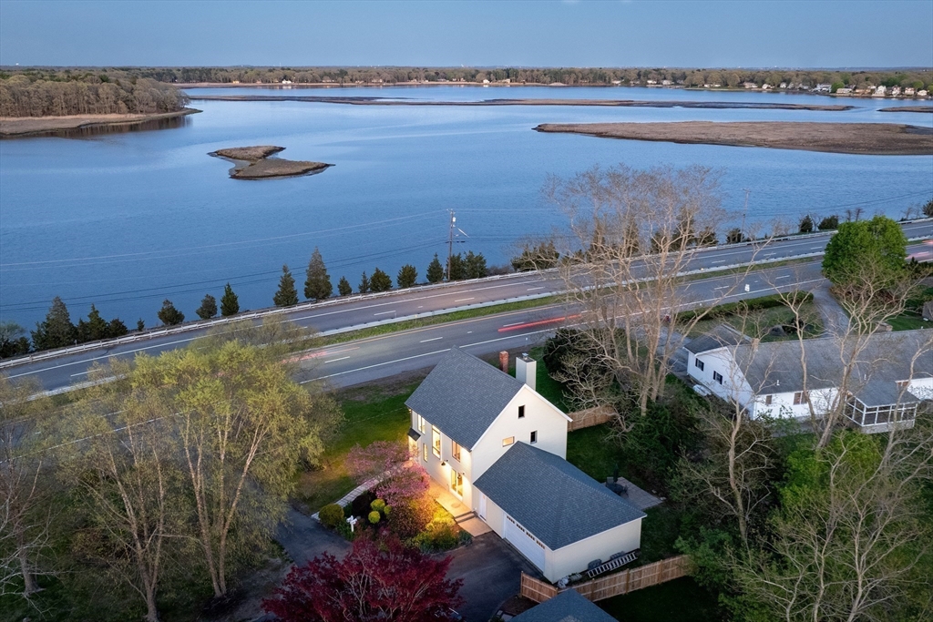 1705 Wampanoag Trl
