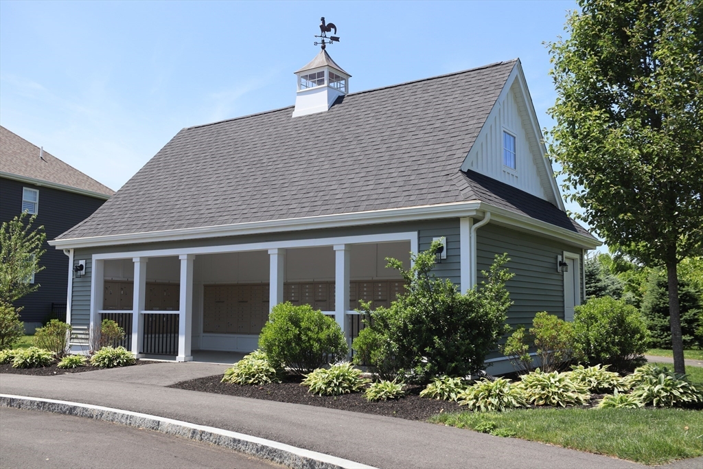 64 Pratt Avenue