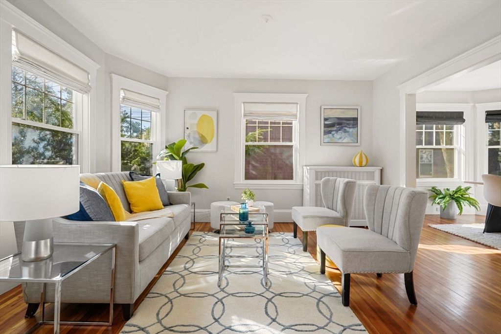 Photo of 41 Aberdeen St #1, Newton, MA 02461 (MLS # 73503314)