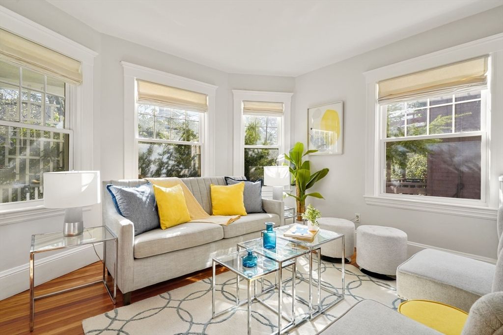 Photo of 41 Aberdeen St #1, Newton, MA 02461 (MLS # 73503314)