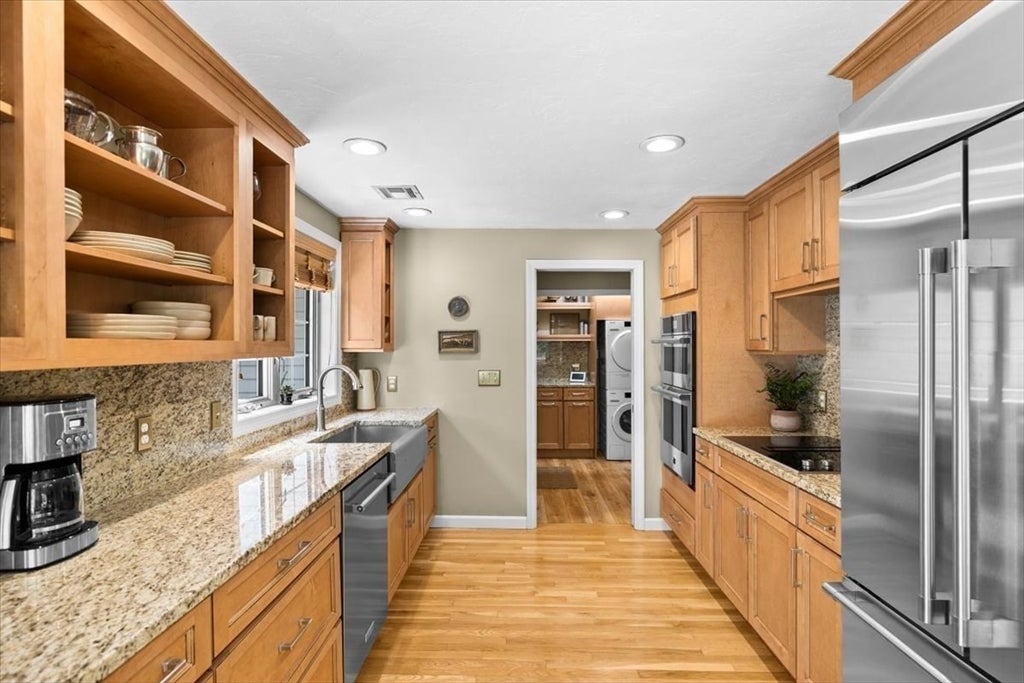 182 High St, Carver, MA, 182 High St, Carver, MA Photo #12