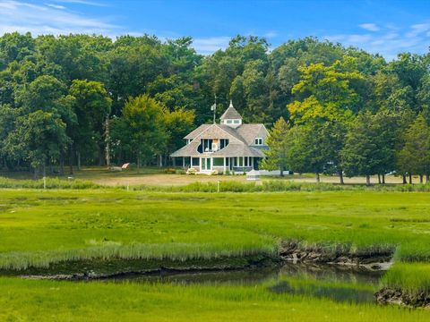 28 John Wise Lane Essex MA 01929