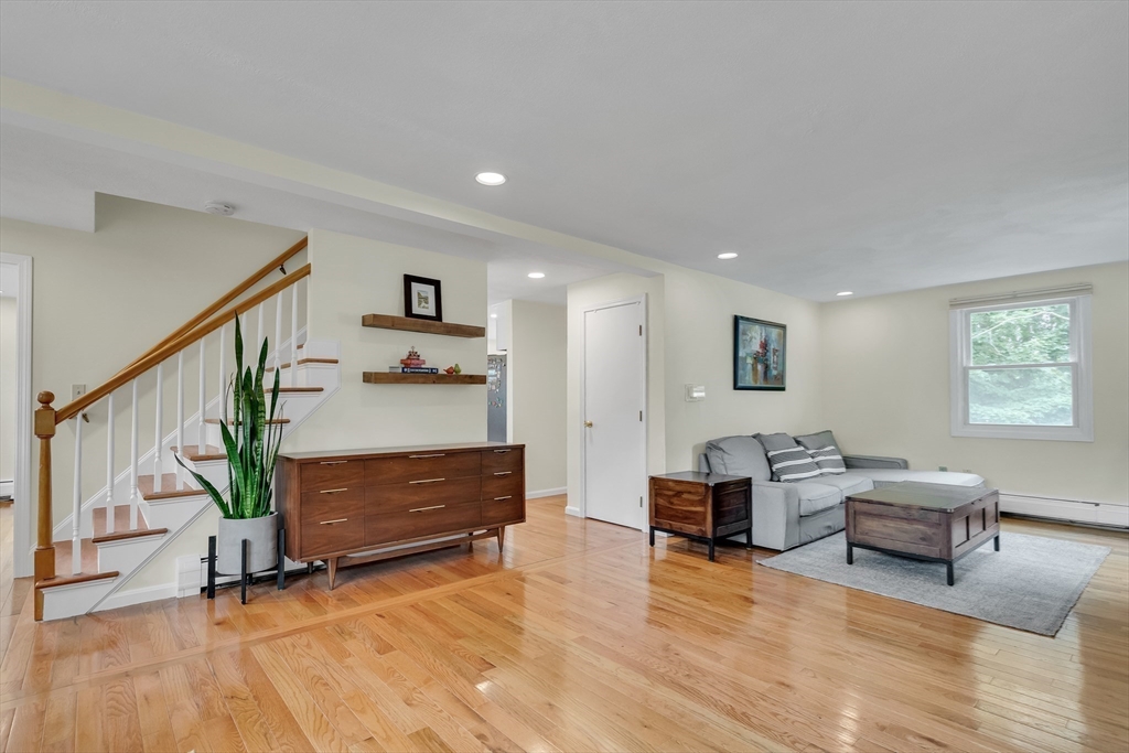 23 Alto Dr