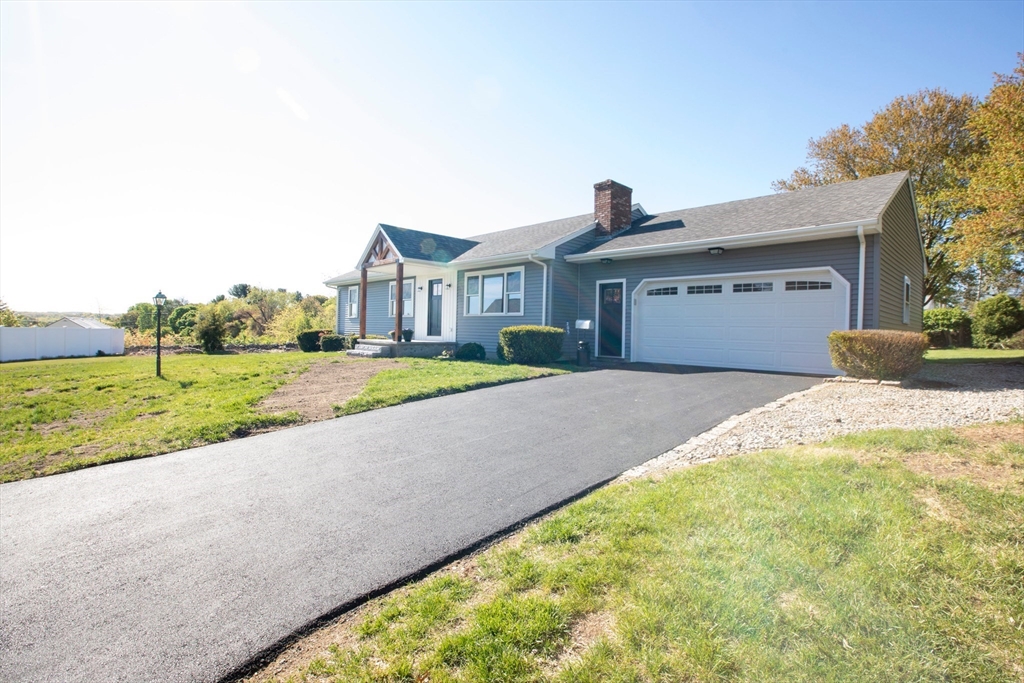 205 Eastview Ave, Somerset, MA Photo #2
