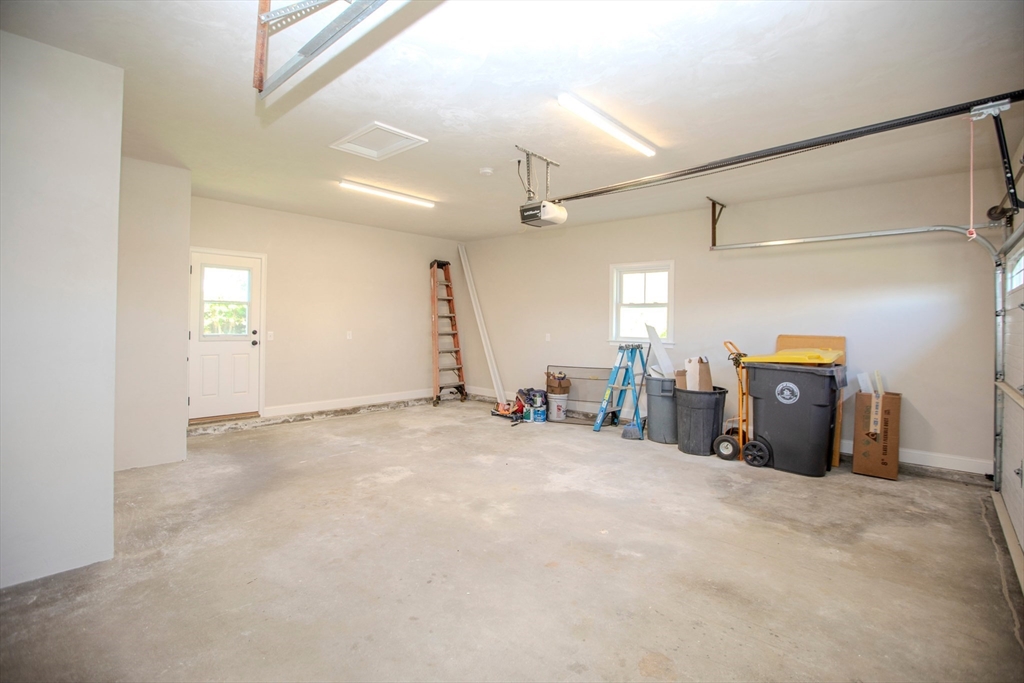 205 Eastview Ave, Somerset, MA Photo #24
