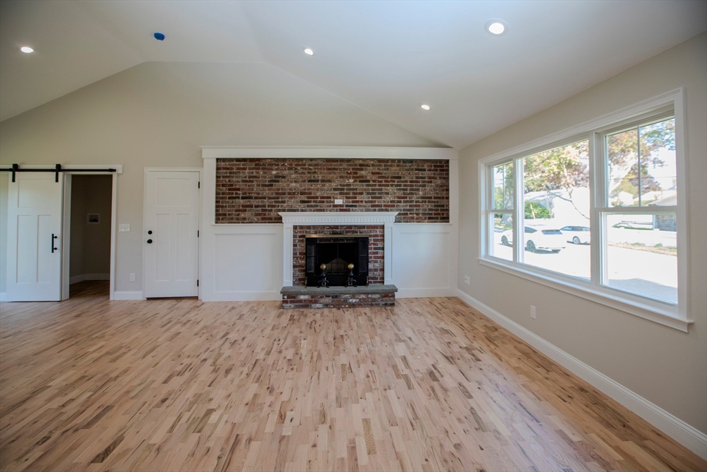 205 Eastview Ave, Somerset, MA Photo #5