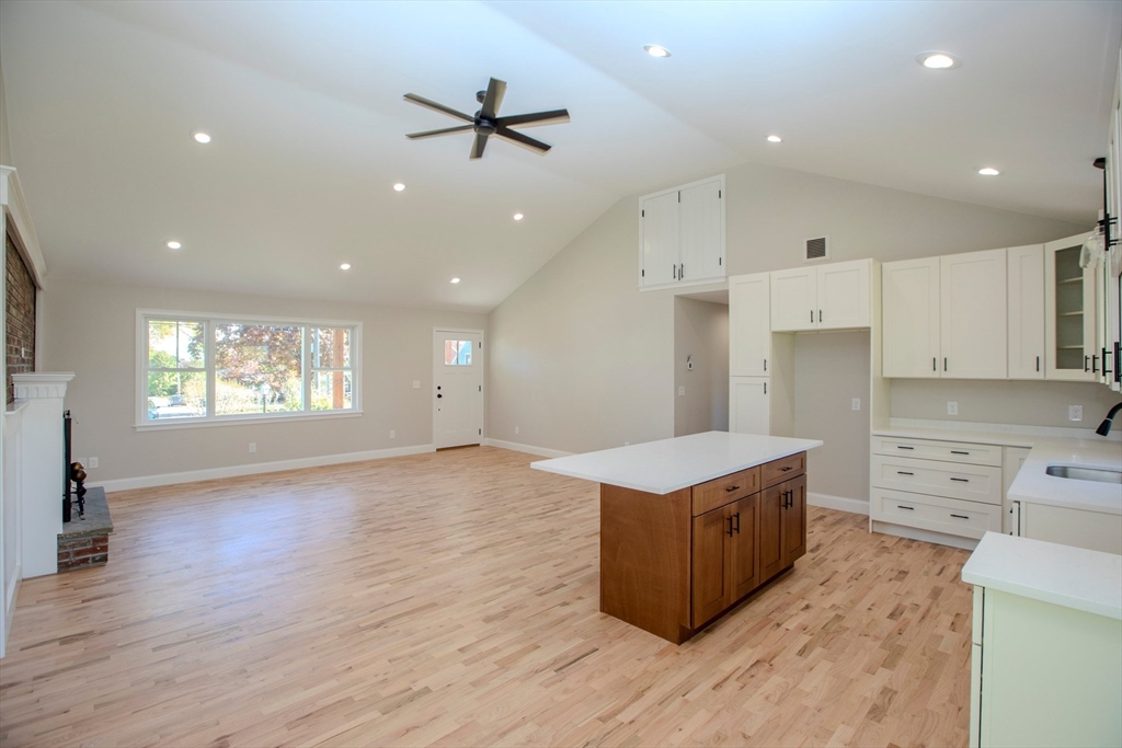 205 Eastview Ave, Somerset, MA Photo #11