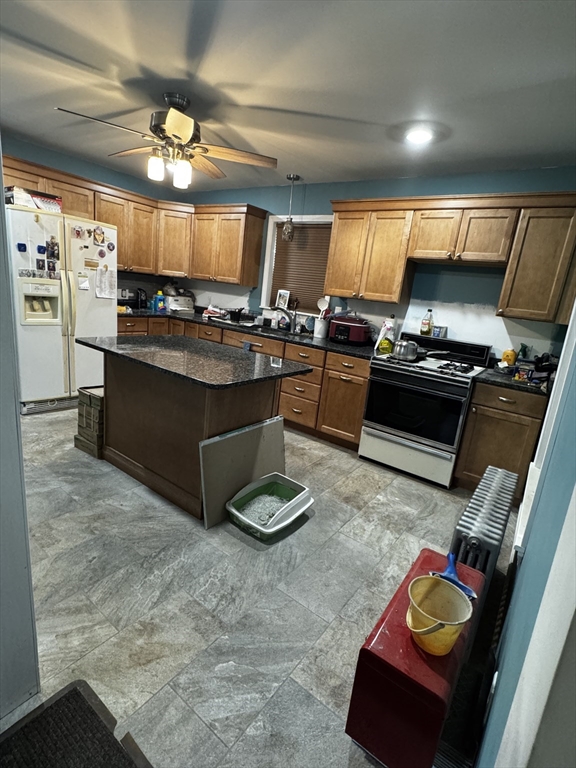 21 Dryden St