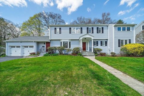 Photo of 28 Mansfield Rd, Wellesley, MA 02481 (MLS # 73492962)