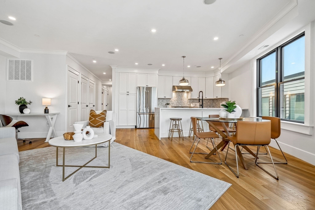 9 Glover Court 1