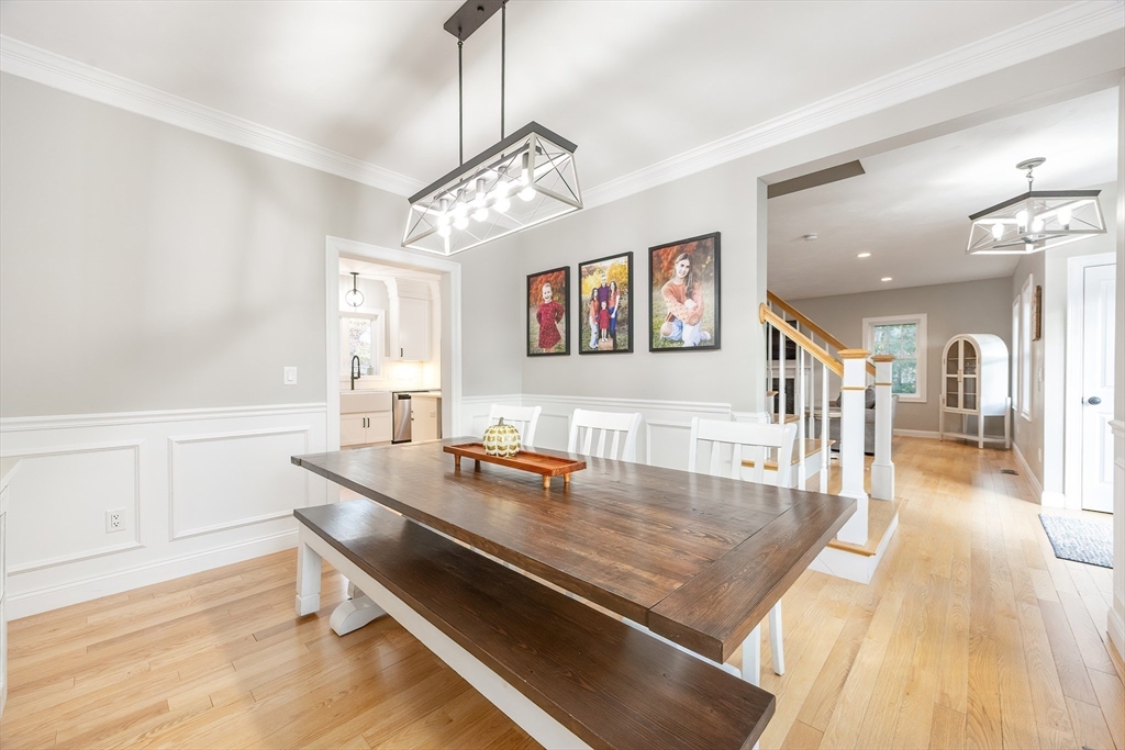 Medway, Massachusetts 02053, United States, 3 Bedrooms Bedrooms, ,3 BathroomsBathrooms,Residential,Active,244707