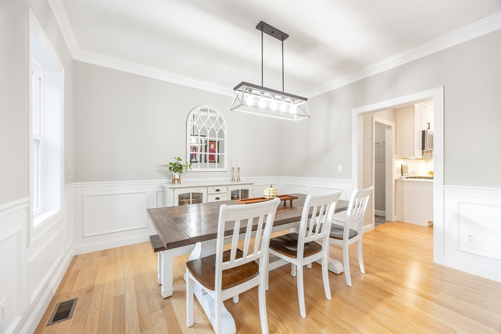 Medway, Massachusetts 02053, United States, 3 Bedrooms Bedrooms, ,3 BathroomsBathrooms,Residential,Active,244707