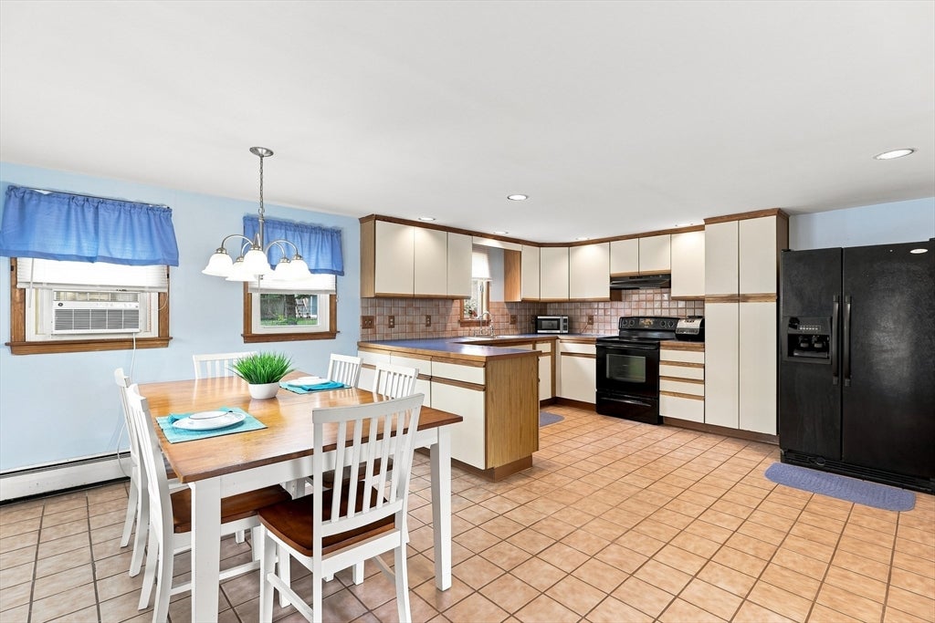 53 Evergreen Street, Saugus, MA Photo #6