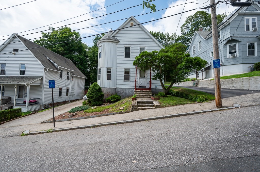 3 Arbor Vitae St.