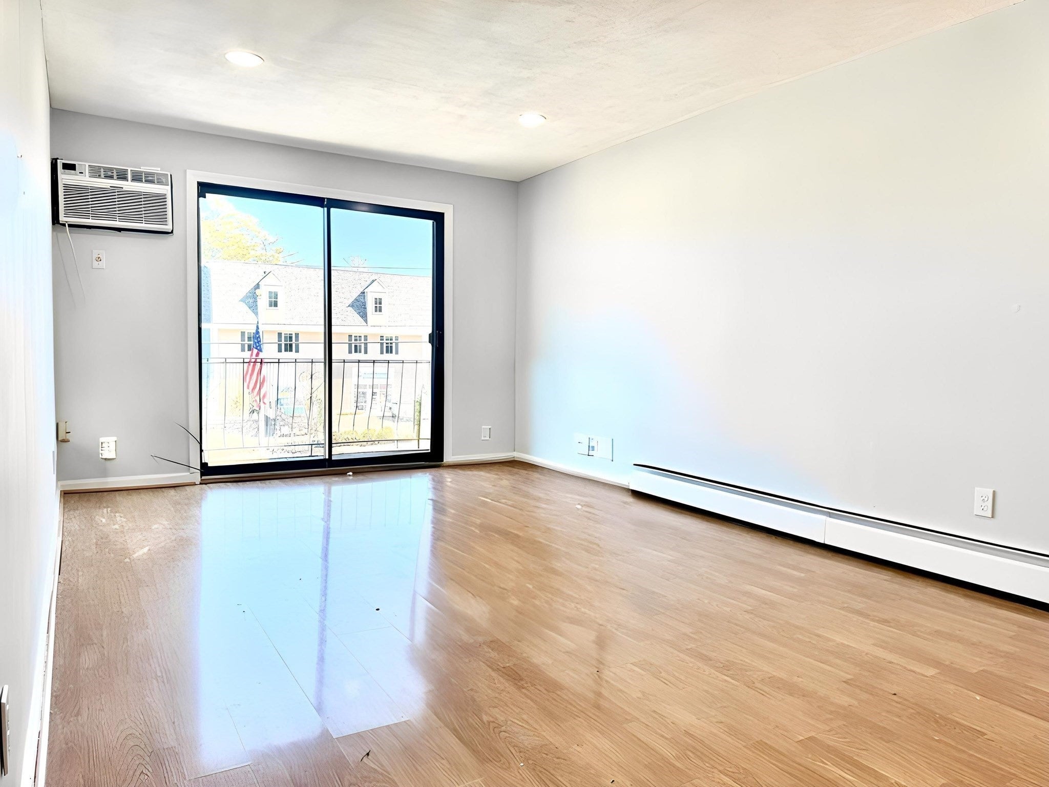 36 Main St 26