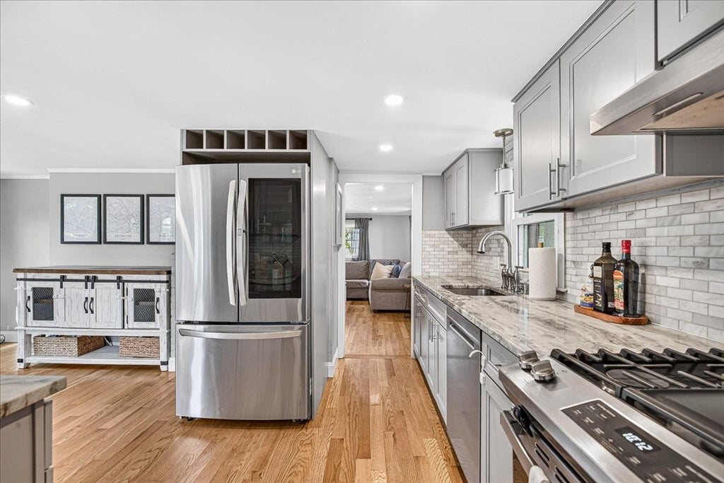 72 Bonnie Brier Cir, Hingham, MA, 72 Bonnie Brier Cir, Hingham, MA Photo #12