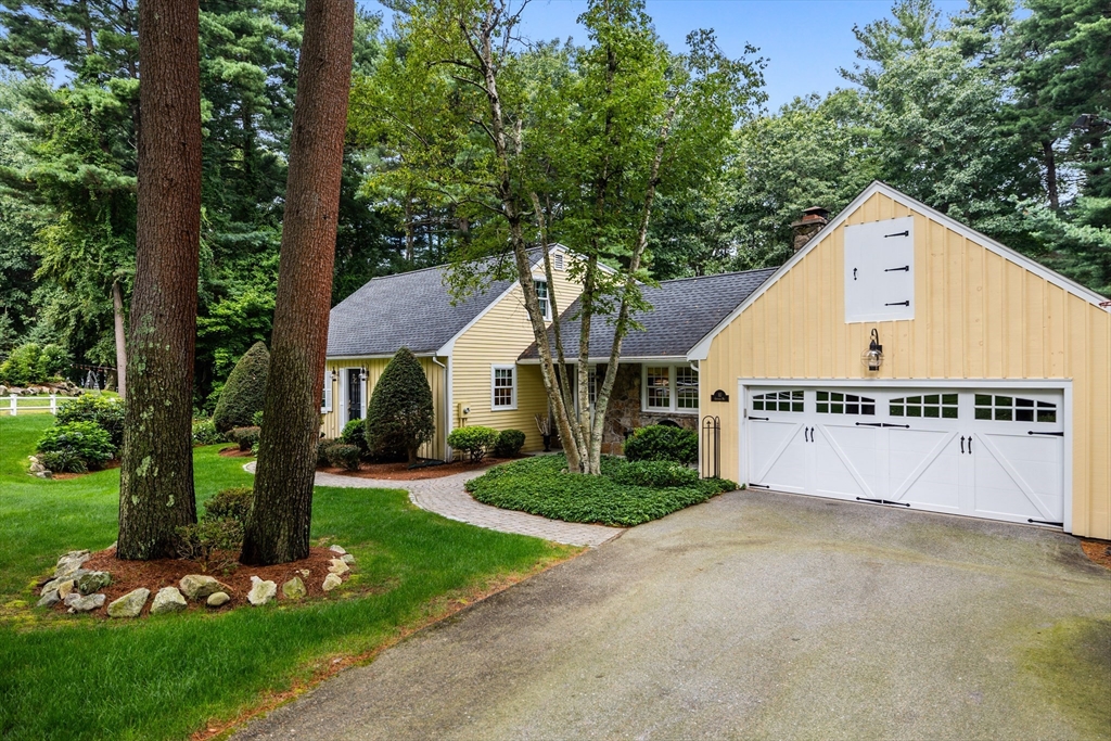 10 Granada Way