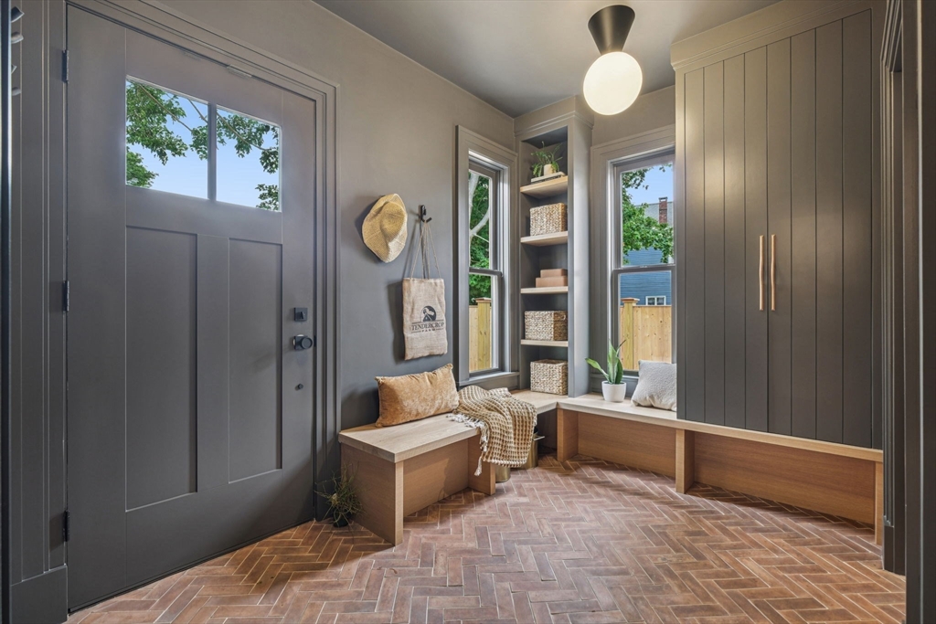 8A Milk Street 1