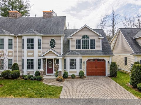 Photo of 15 Buckingham Rd #15, Tewksbury, MA 01876 (MLS # 73510012)