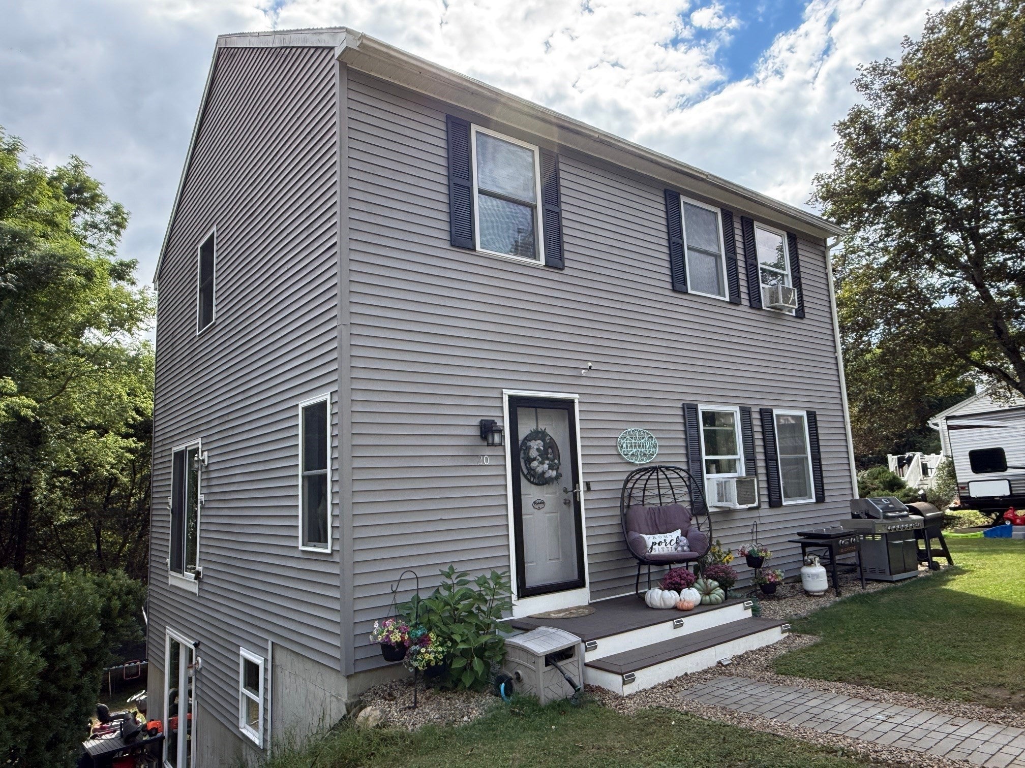 20 Memorial St