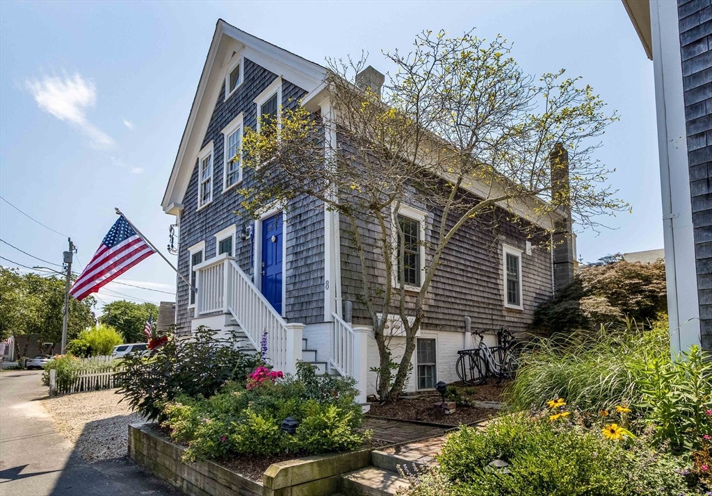 8 Atlantic Ave A