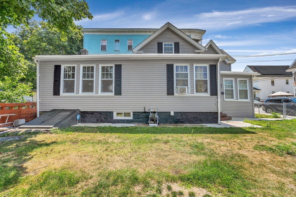 54 Phillips St