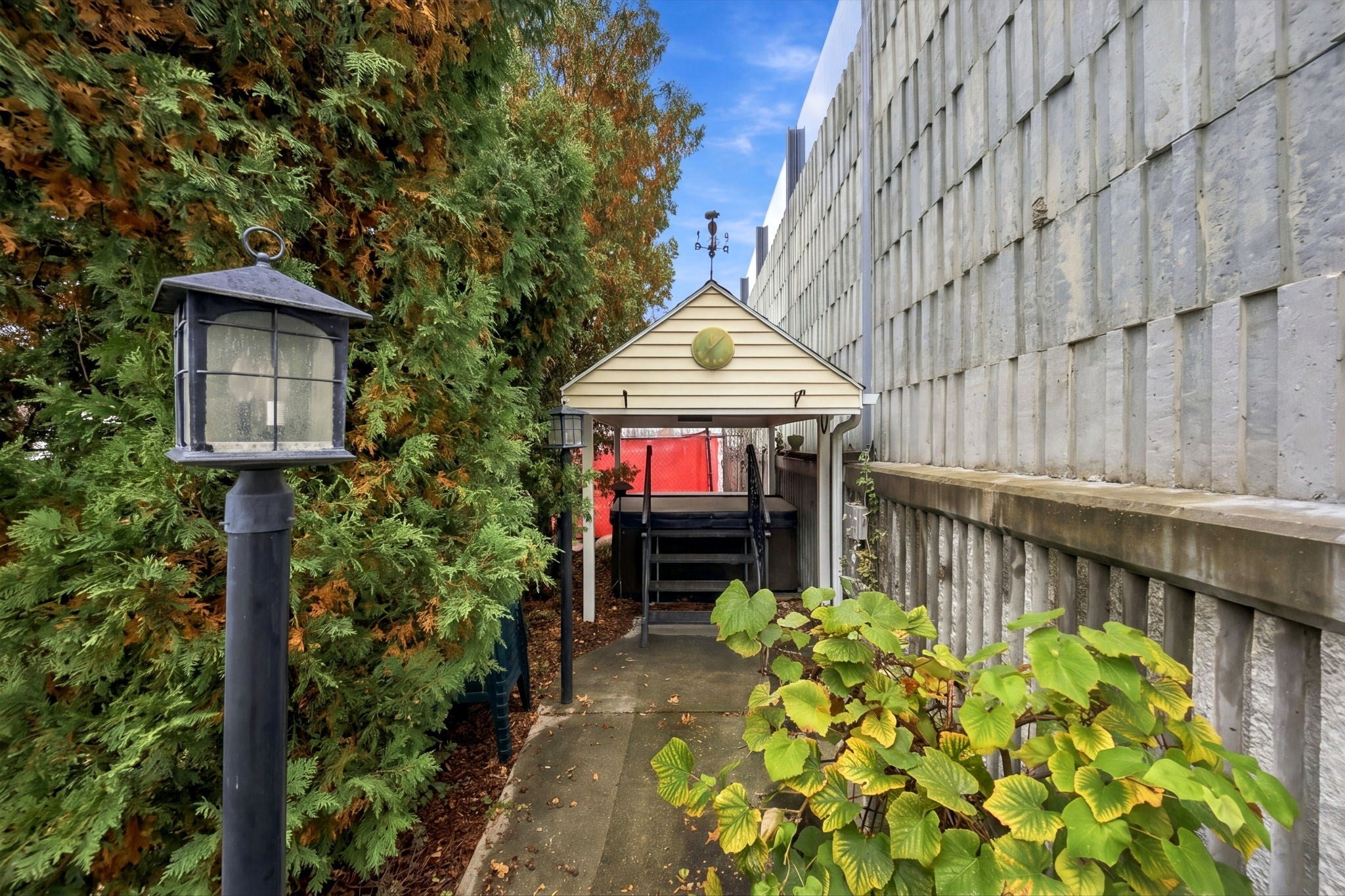 40 Horace St