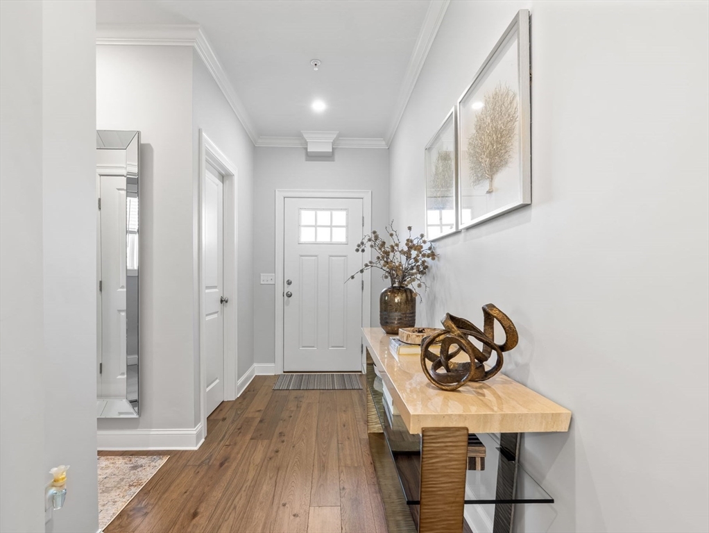 843 Ledgewood Way 843