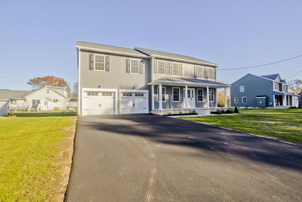 Ludlow, Massachusetts 01056, United States, 4 Bedrooms Bedrooms, ,3 BathroomsBathrooms,Residential,Active,240158