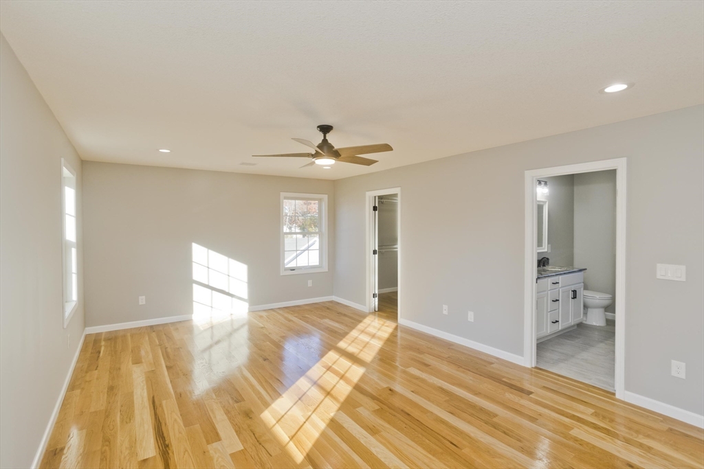 Ludlow, Massachusetts 01056, United States, 4 Bedrooms Bedrooms, ,3 BathroomsBathrooms,Residential,Active,240158