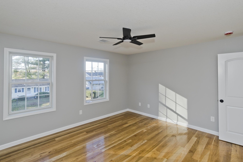 Ludlow, Massachusetts 01056, United States, 4 Bedrooms Bedrooms, ,3 BathroomsBathrooms,Residential,Active,240158