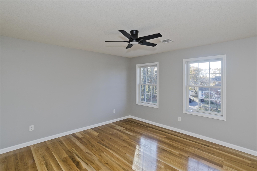 Ludlow, Massachusetts 01056, United States, 4 Bedrooms Bedrooms, ,3 BathroomsBathrooms,Residential,Active,240158