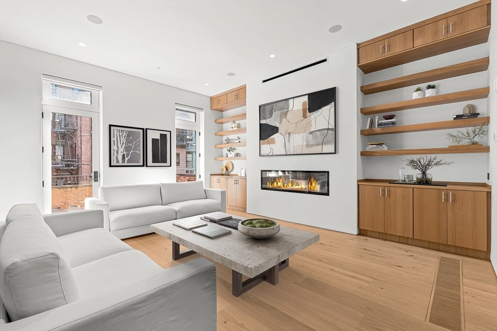 126 Marlborough Street