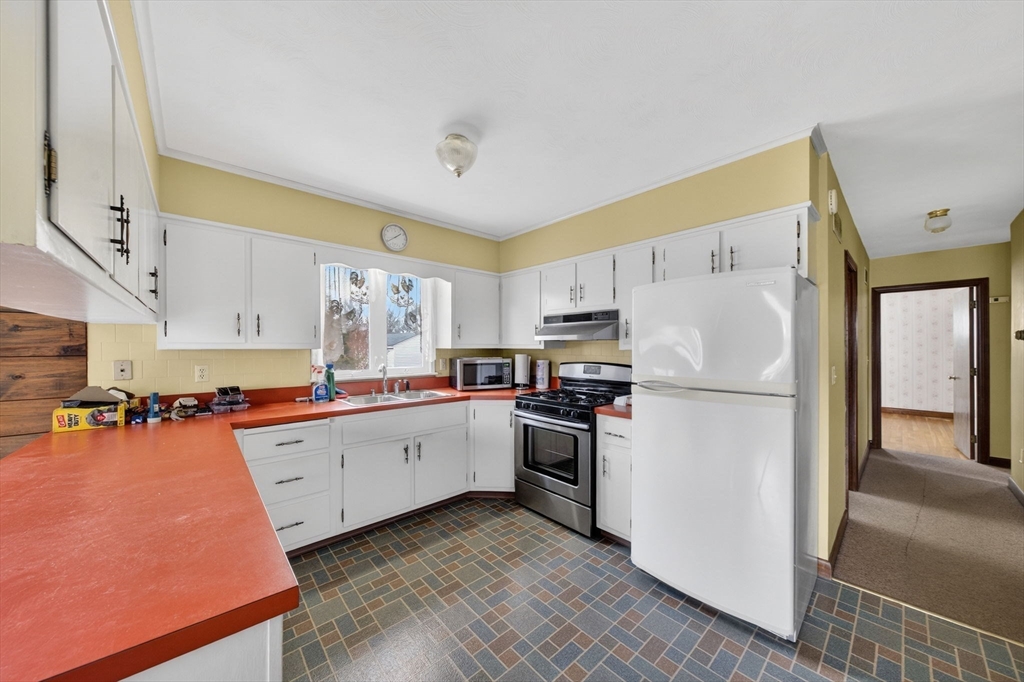 1026 Shelburne Street