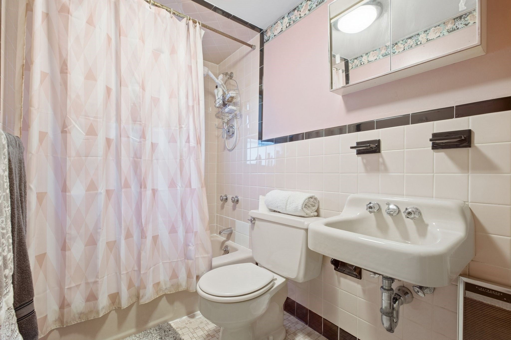 34 Palmer St, Medford, MA Photo #27