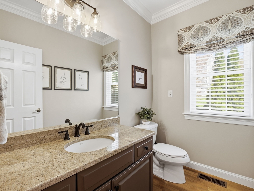 7 Rock O Dundee Rd, Andover, MA Photo #17