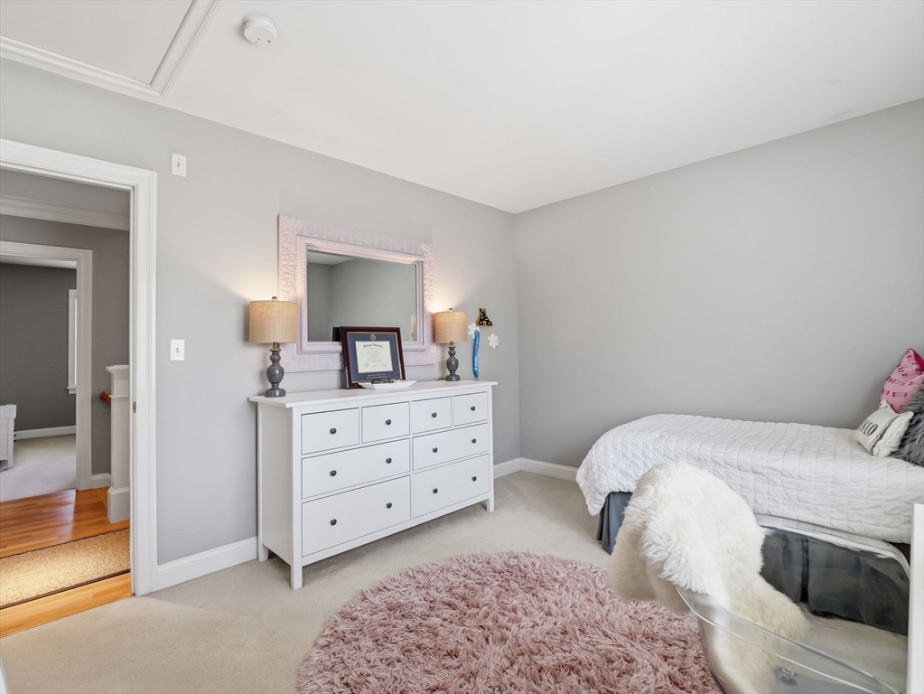 7 Rock O Dundee Rd, Andover, MA Photo #33