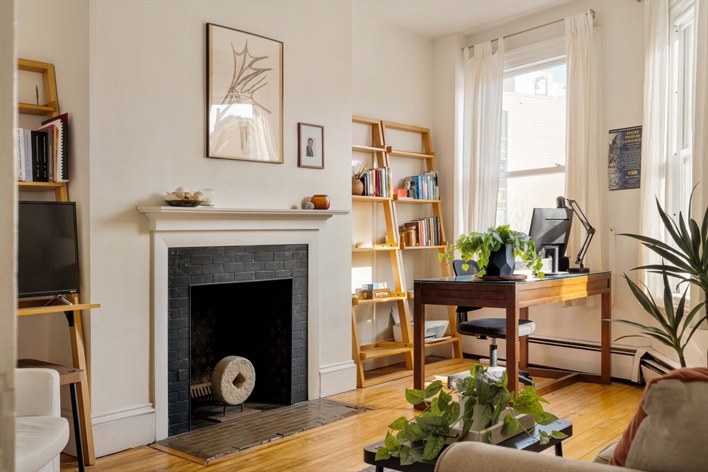 1800 Massachusetts Ave 23