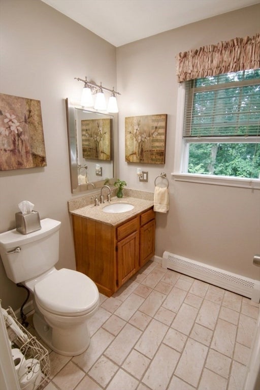 9 Zamora St, Saugus, MA Photo #31