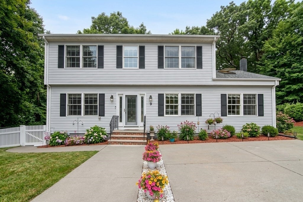 9 Zamora St, Saugus, MA Photo #1