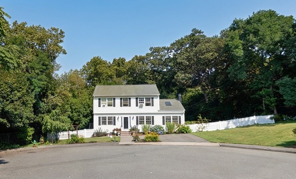 9 Zamora St