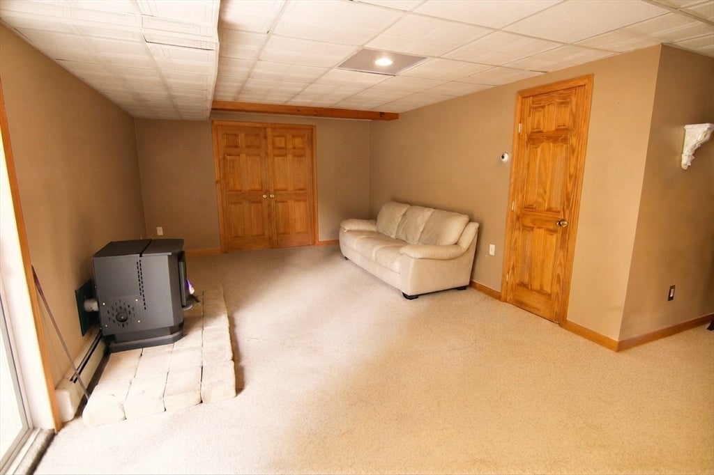 9 Zamora St, Saugus, MA Photo #32