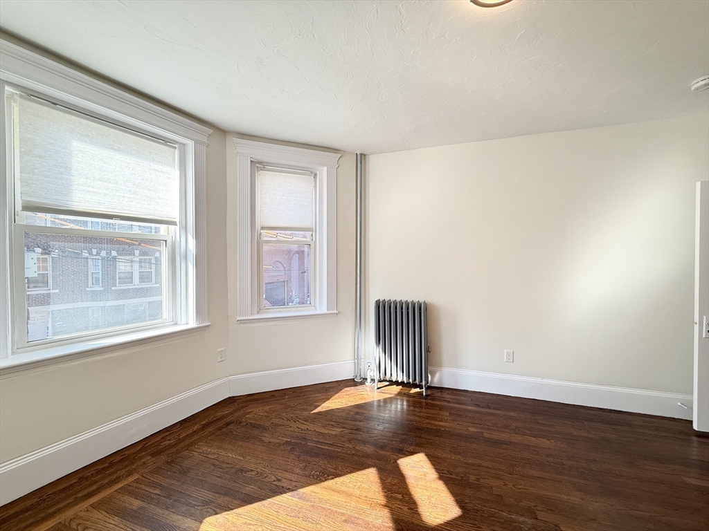 158 Kelton St 4