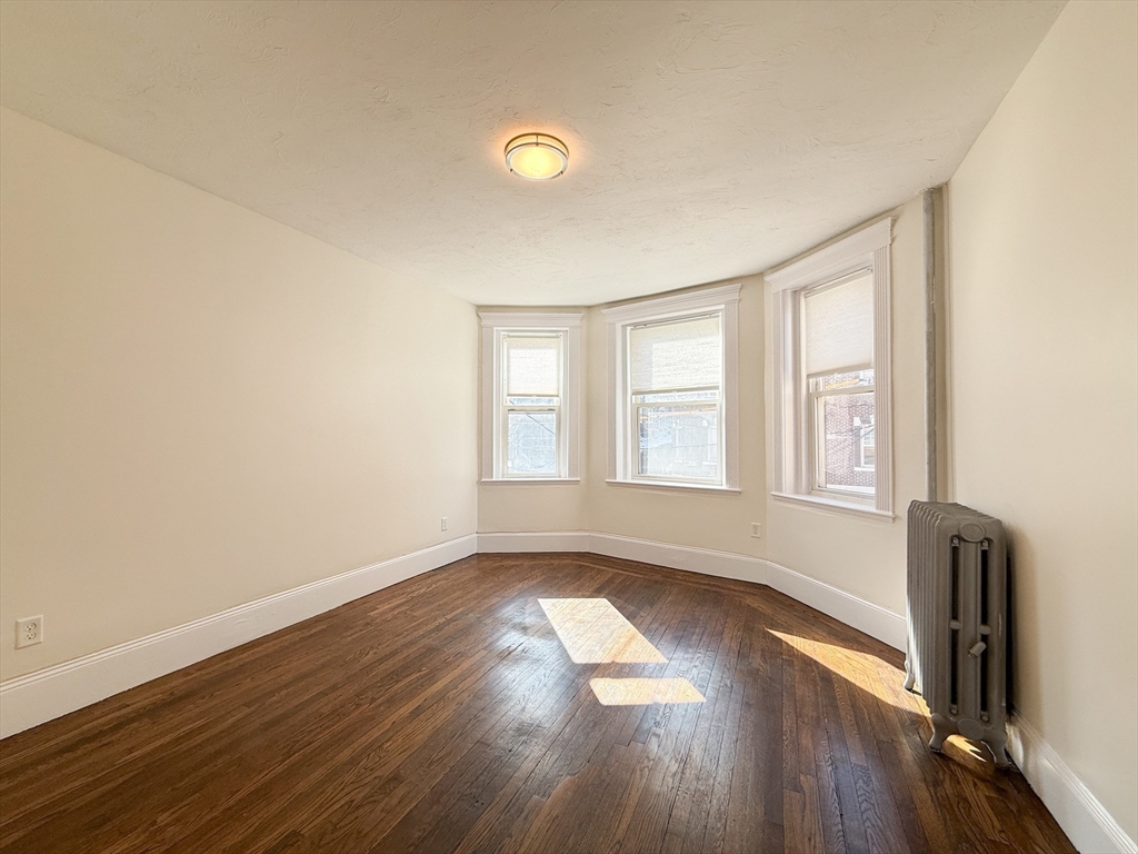 158 Kelton St 4