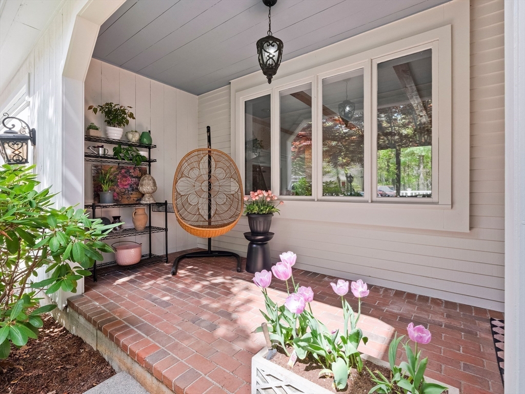 6 New Pond Road