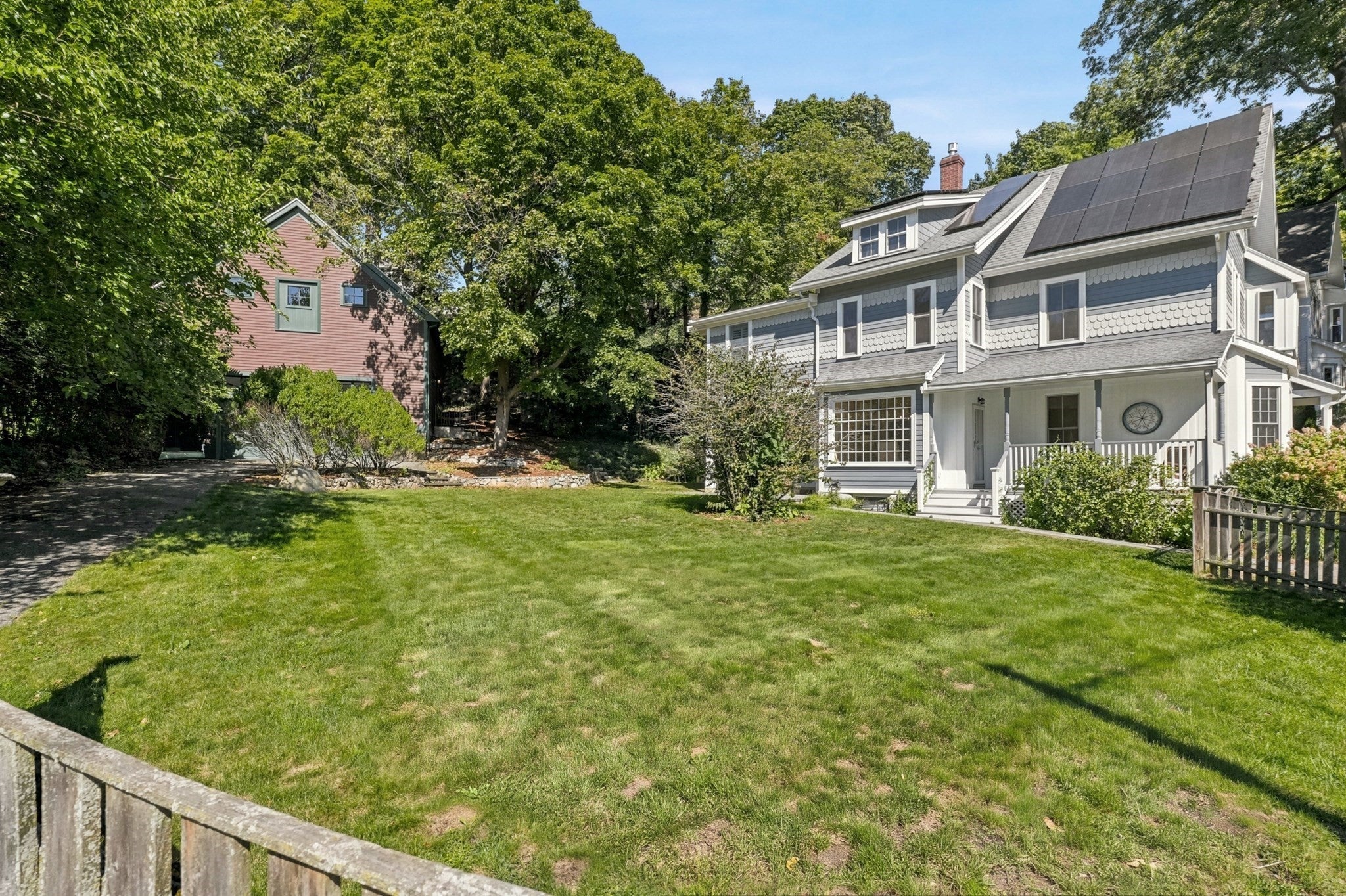 24 Poplar St