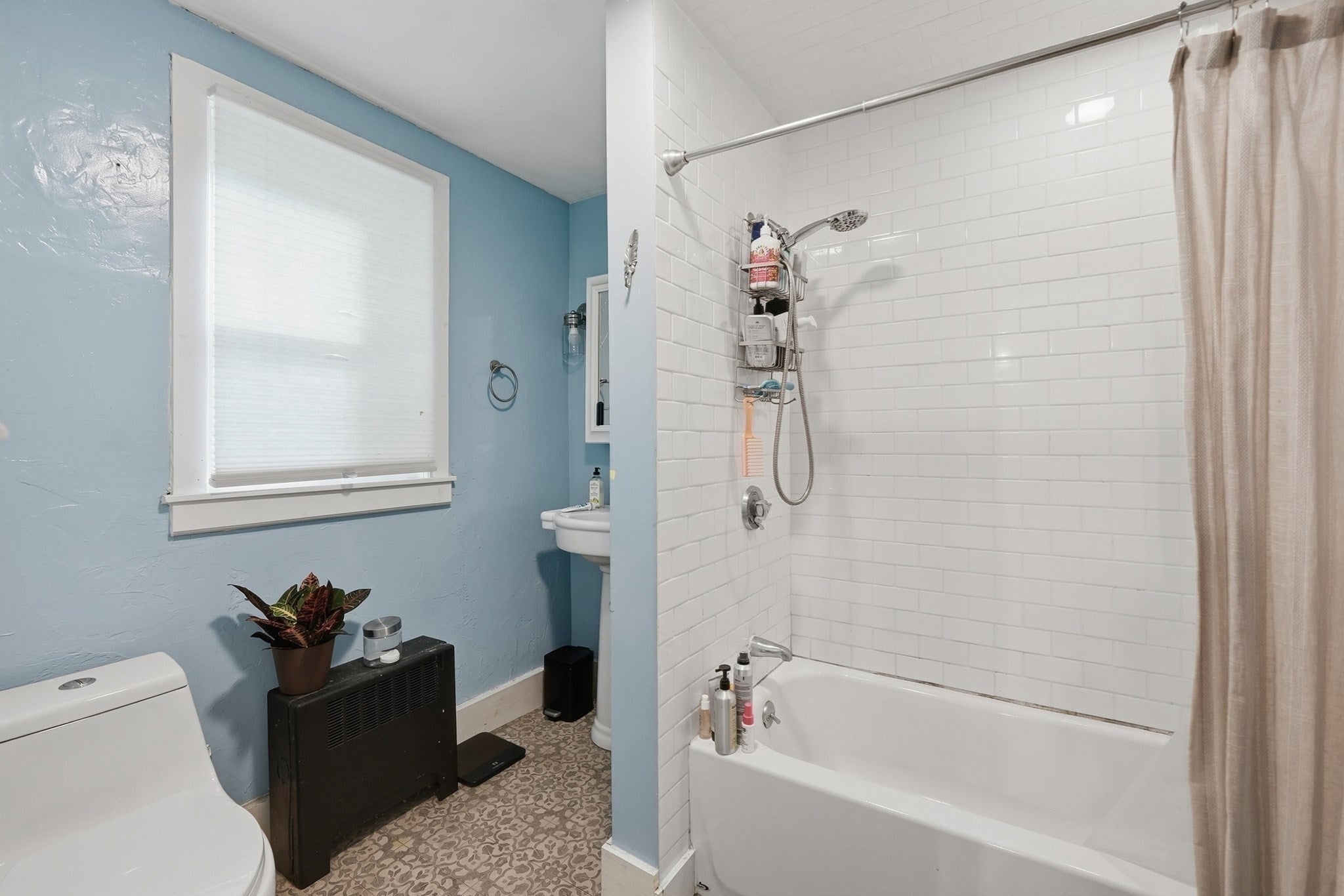 1576 Main St, Holden, MA, 1576 Main St, Holden, MA Photo #10