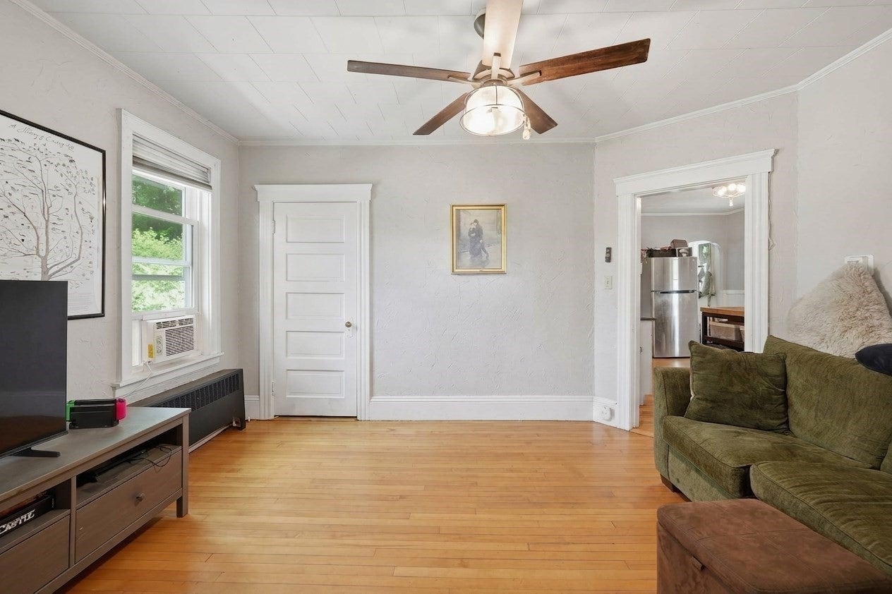 1576 Main St, Holden, MA, 1576 Main St, Holden, MA Photo #23
